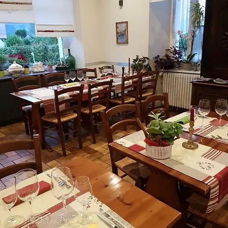 Panzió Chez Martine Conthey